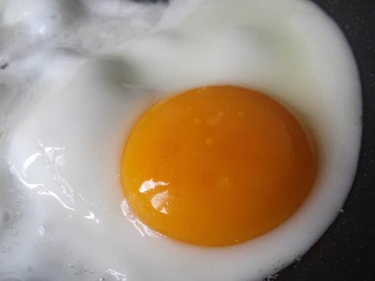 egg, fried, food-806081.jpg
